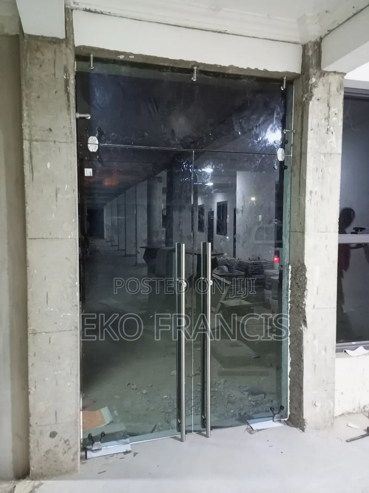 Frameless Glass Door Spider