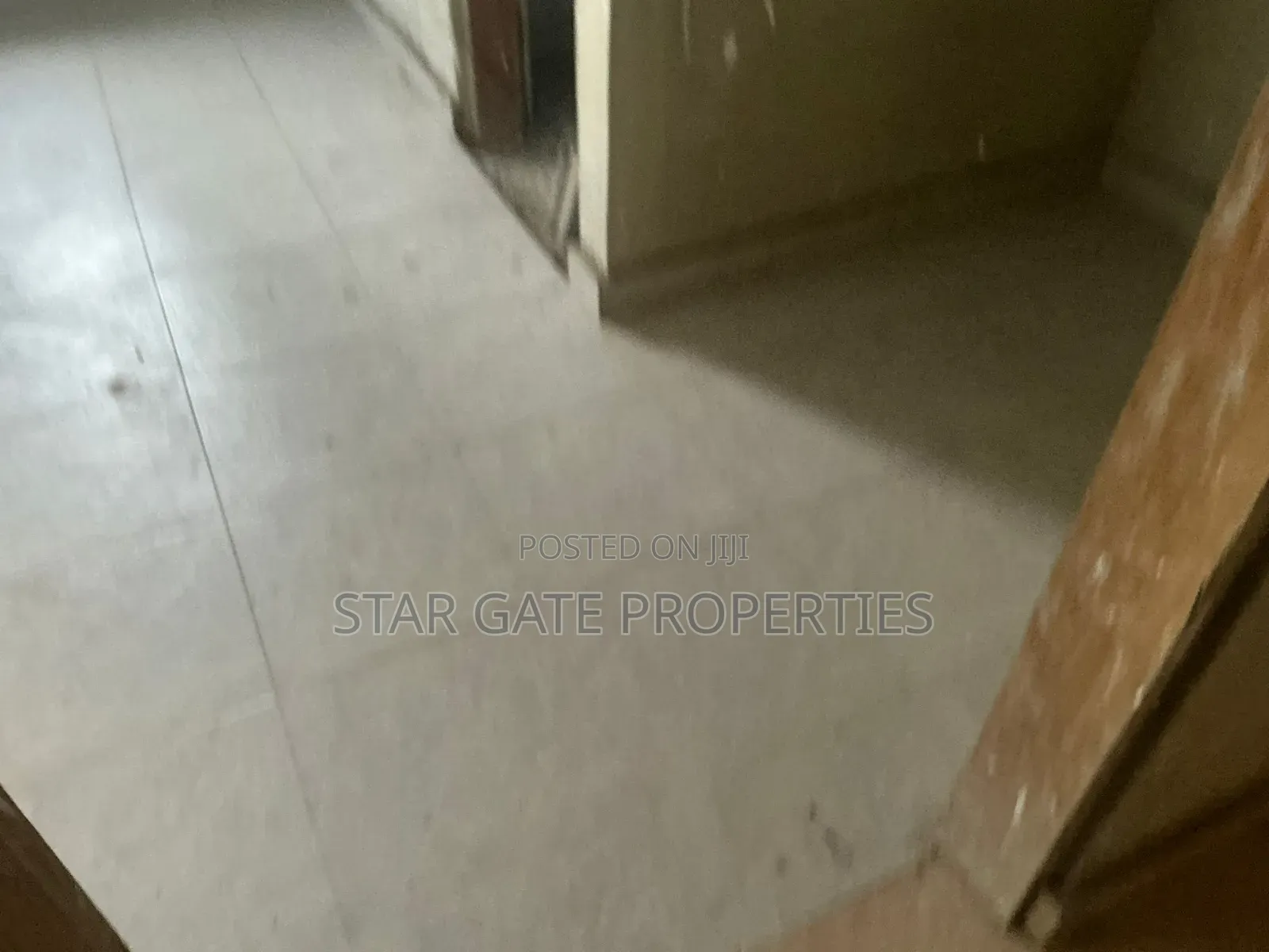 16bdrm House in Abira, Kumasi Metropolitan for sale
