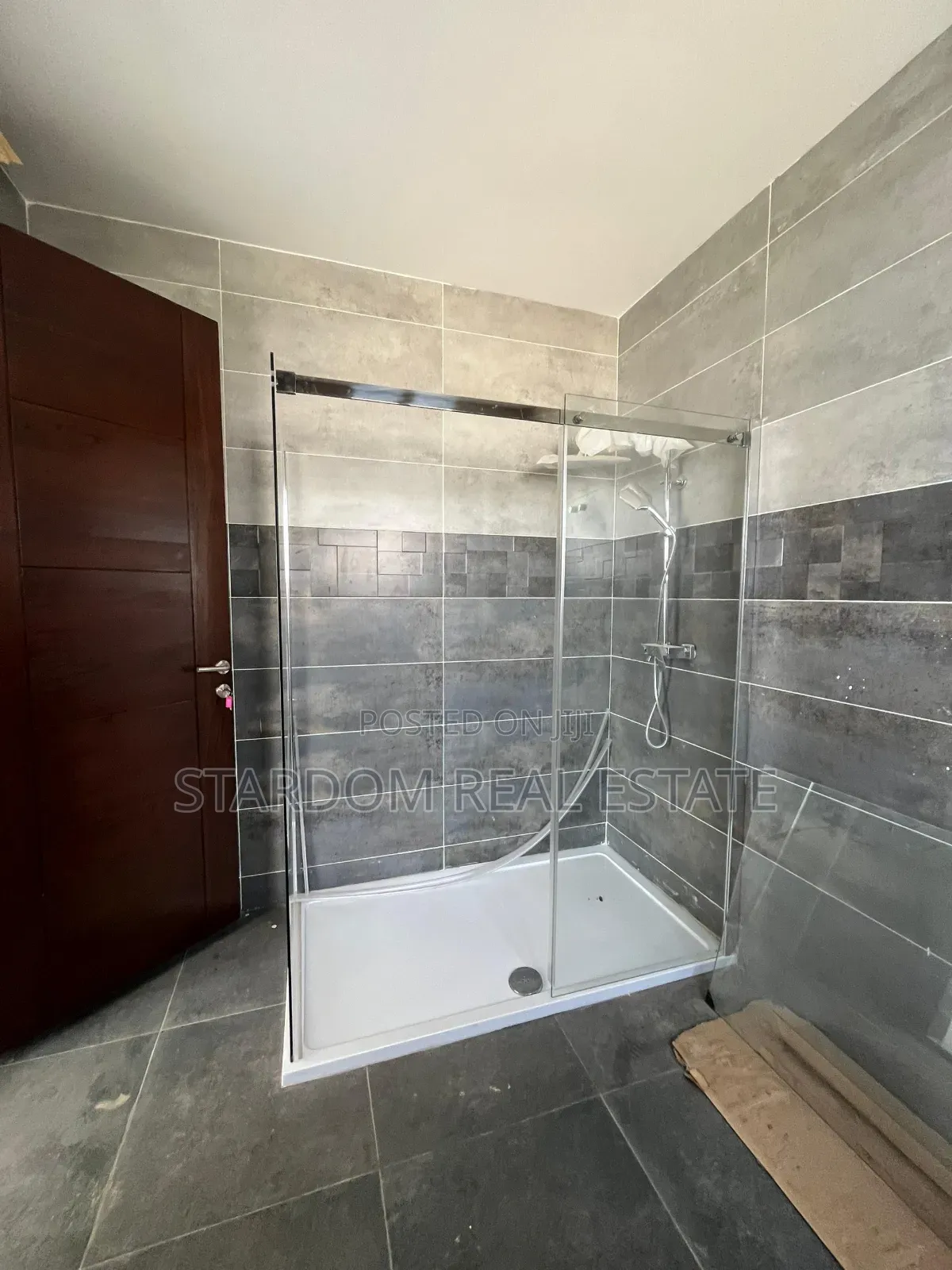 4bdrm Duplex in East Legon, A&C Mall Area for rent