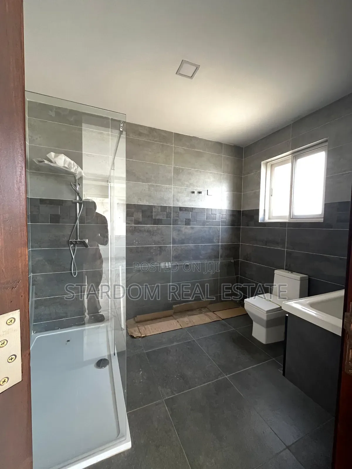 4bdrm Duplex in East Legon, A&C Mall Area for rent