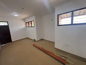 3bdrm House in Bee Decor & Homes, Abokobi for sale