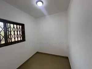 3bdrm House in Bee Decor & Homes, Abokobi for sale
