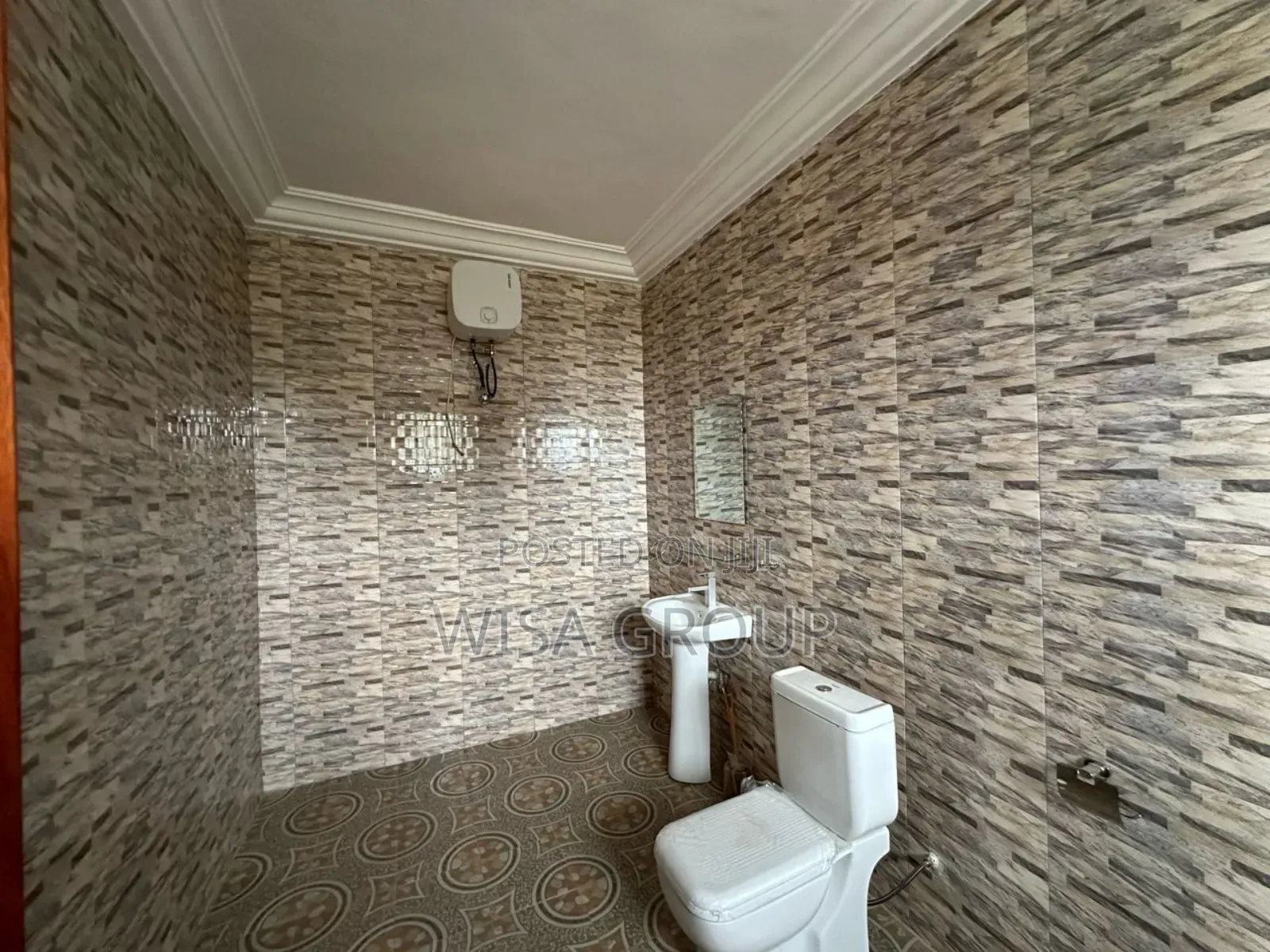 7bdrm Duplex in Wisa Group, Accra Metropolitan for rent