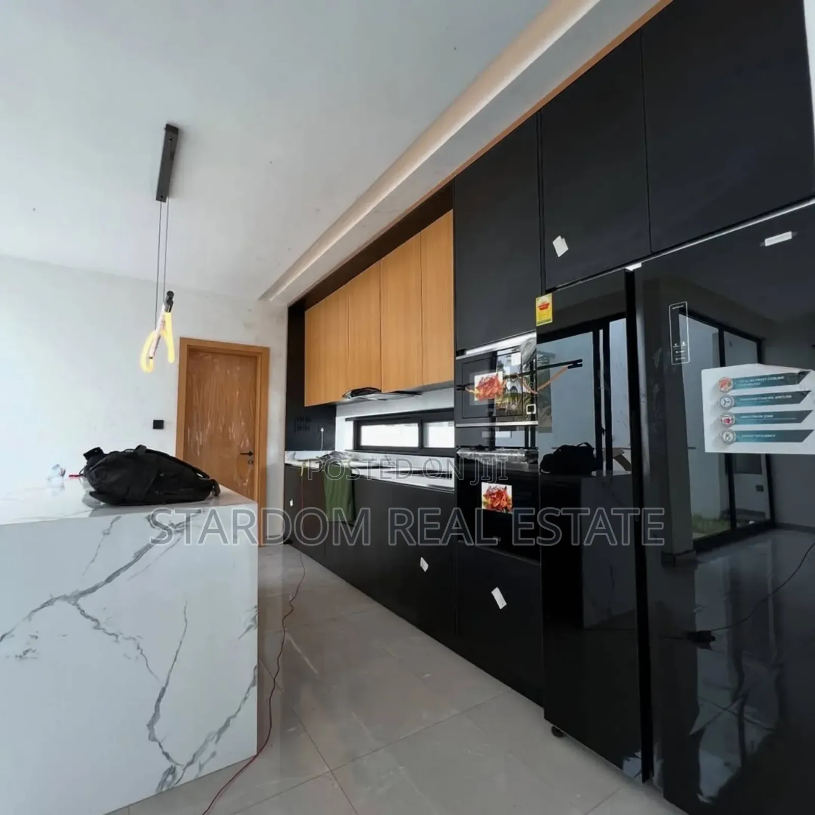 3bdrm Duplex in Ashaley Botwe for sale