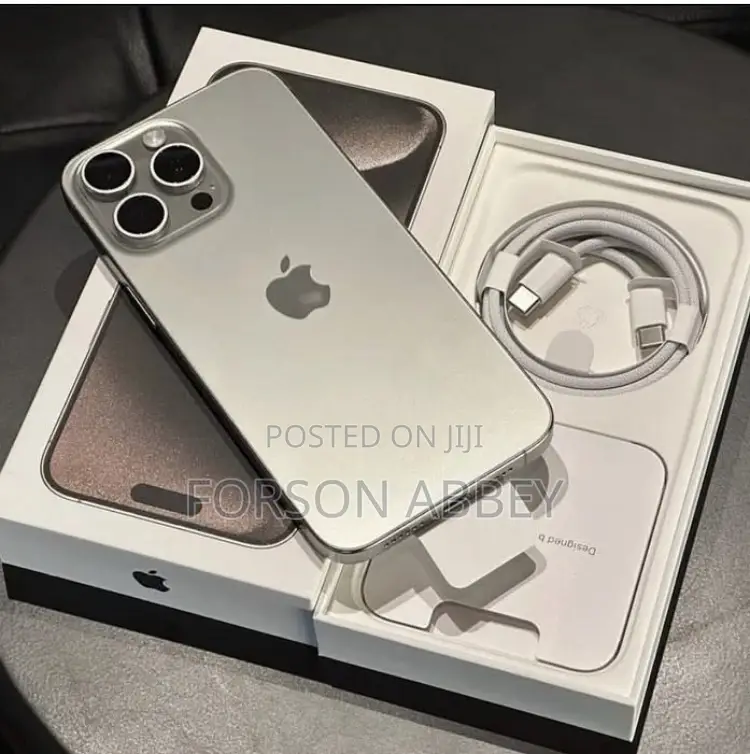 Apple iPhone 15 Pro Max 256 GB Silver