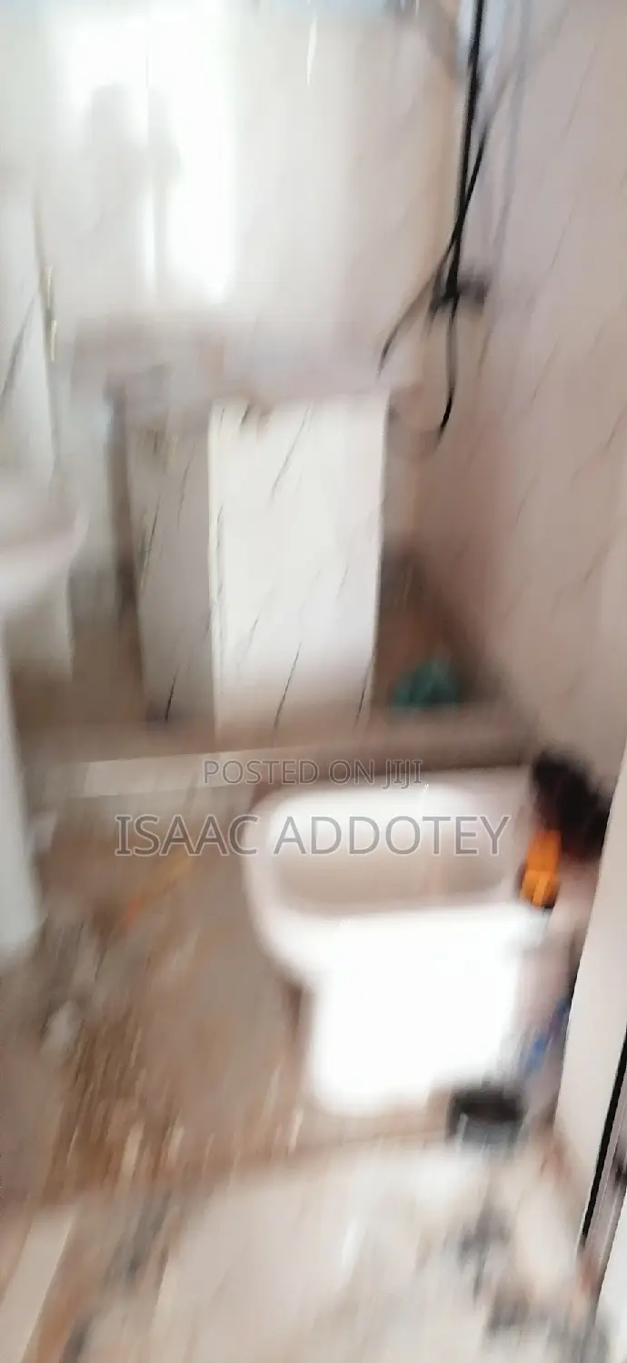 1bdrm Apartment in Chamber And Hall, Spintex for rent