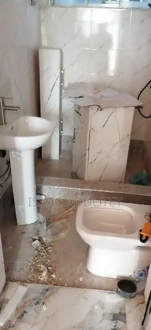 1bdrm Apartment in Chamber And Hall, Spintex for rent