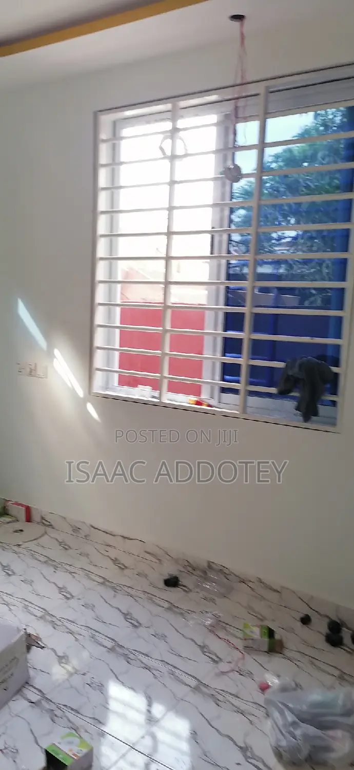 1bdrm Apartment in Chamber And Hall, Spintex for rent