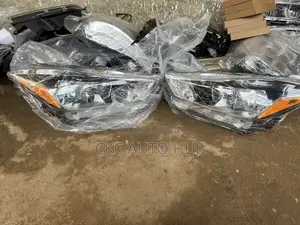Nissan Kicks 2014 2015 2016 Original Headlight