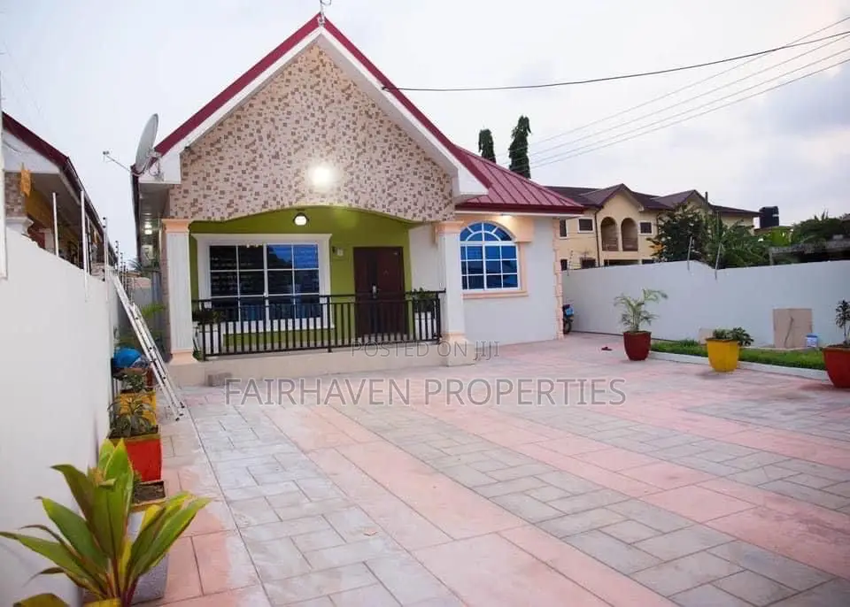 4bdrm House in Spintex for sale