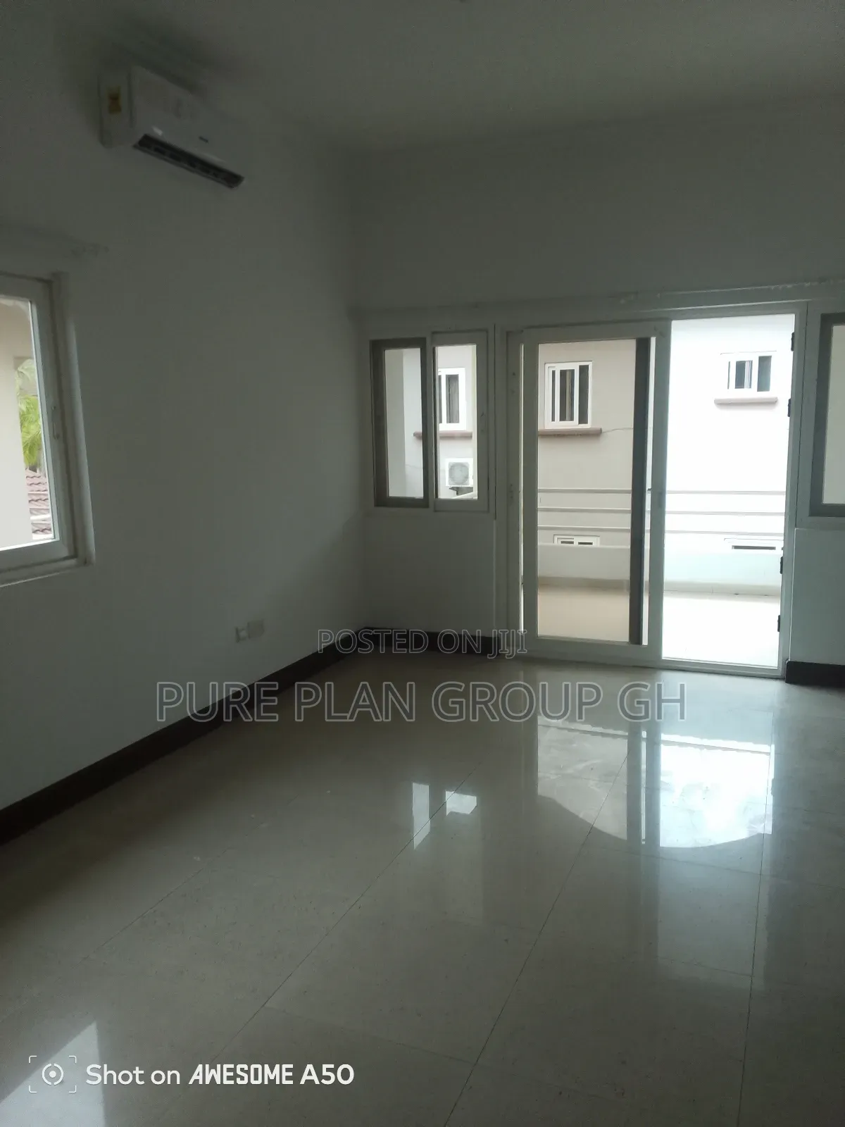 4bdrm House in Airport View Hotel for rent
