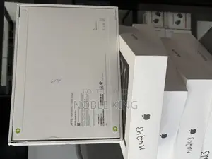 New Laptop Apple MacBook Pro 2024 M4 14-Inch 16GB Apple M4 SSD 512GB