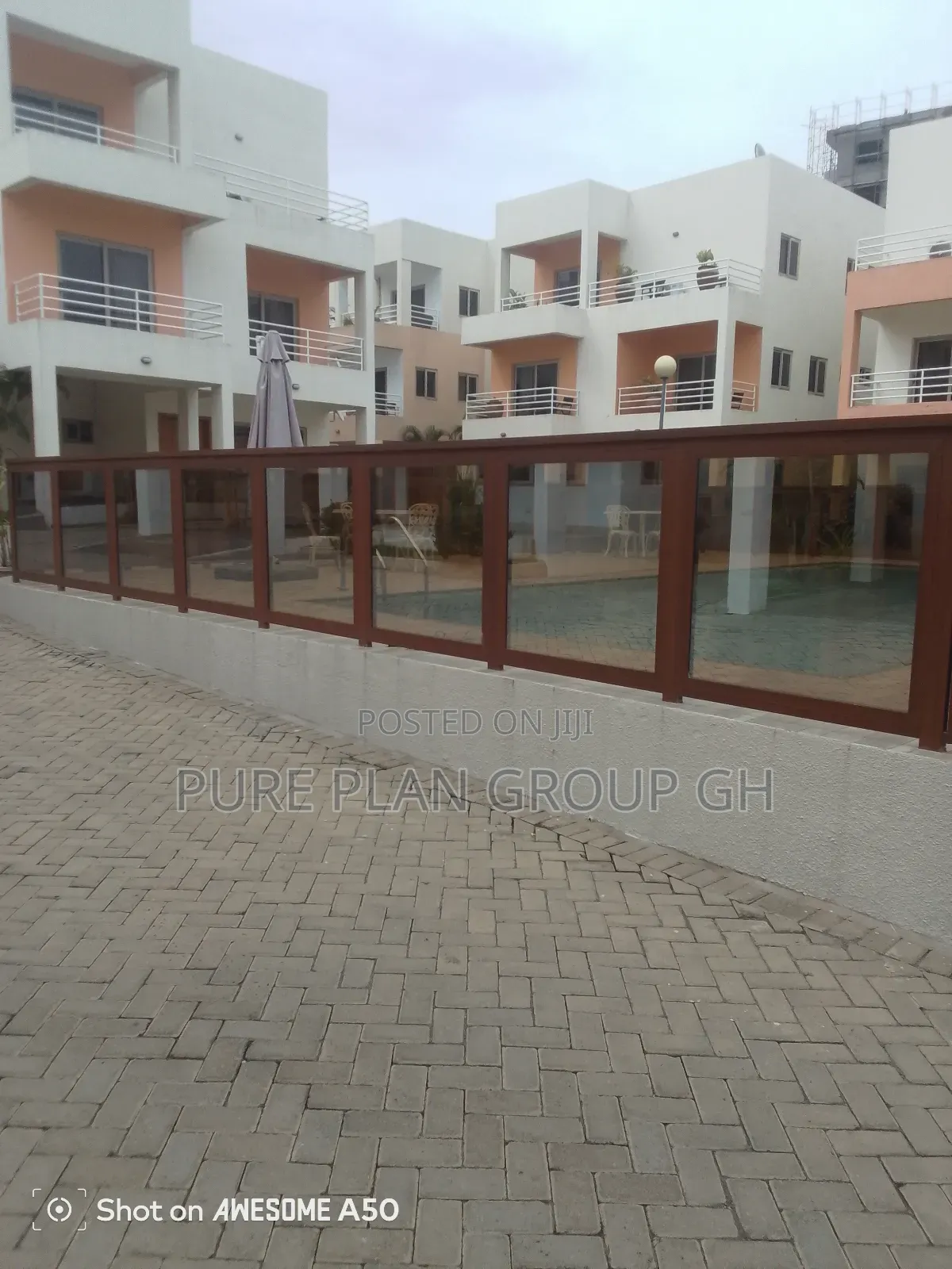 4bdrm House in Airport View Hotel for rent