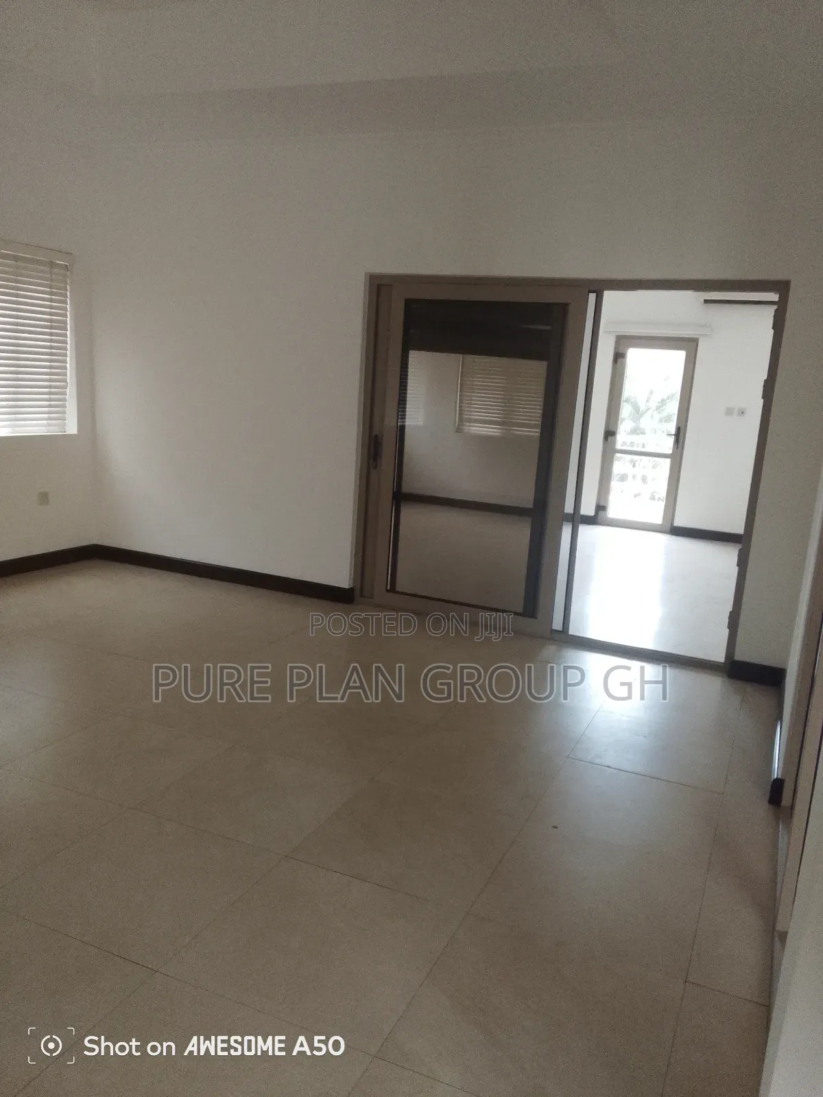 4bdrm House in Airport View Hotel for rent