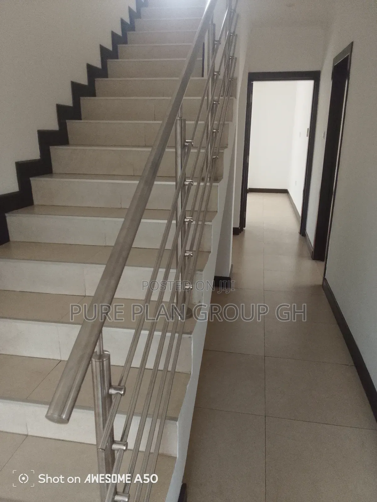 4bdrm House in Airport View Hotel for rent