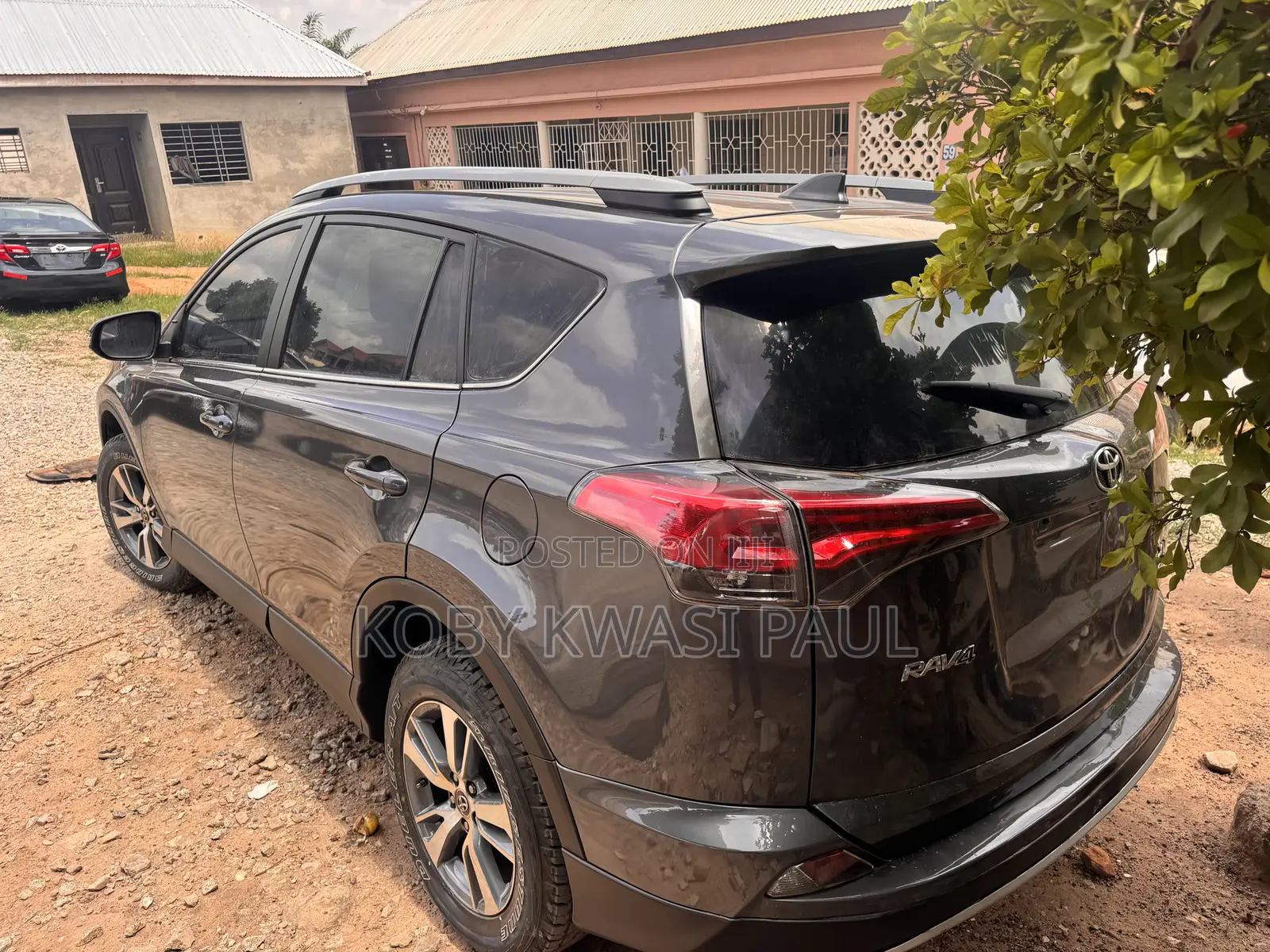 Toyota RAV4 XLE 4dr SUV (2.5L 4cyl 6A) 2018 Gray