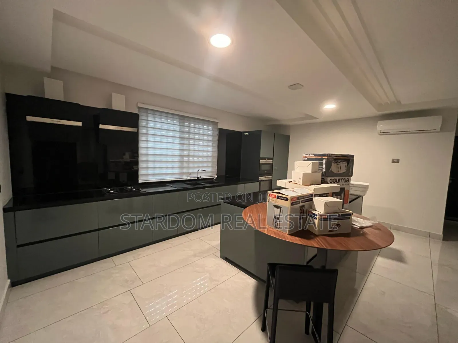 Furnished 4bdrm Townhouse / Terrace in East Legon for rent