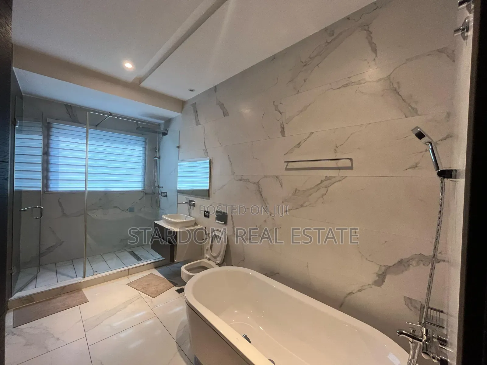 Furnished 4bdrm Townhouse / Terrace in East Legon for rent