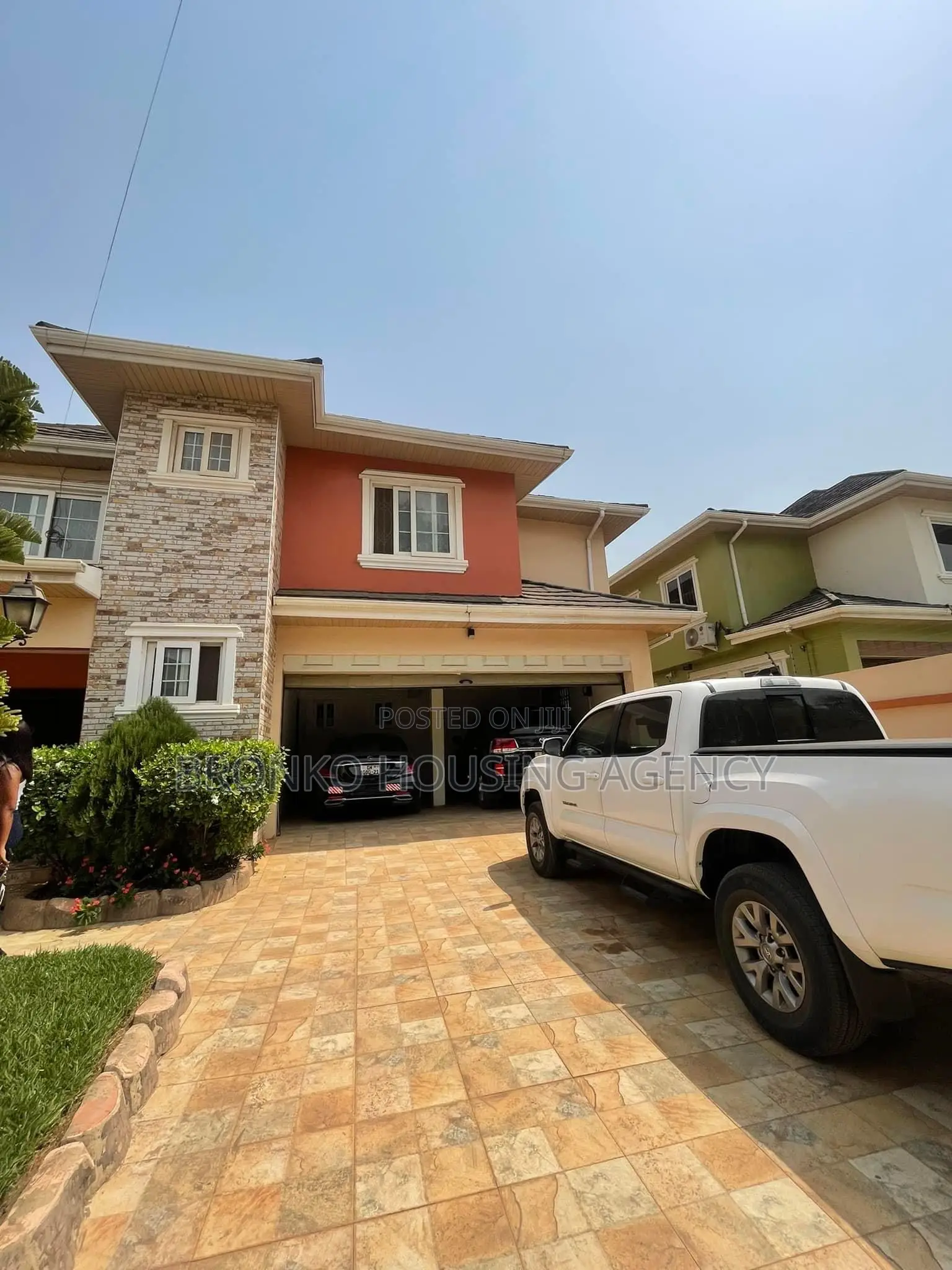 5bdrm House in Bronko Housing, Baatsona Total for rent