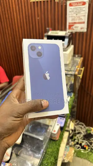 New Apple iPhone 13 128 GB Blue