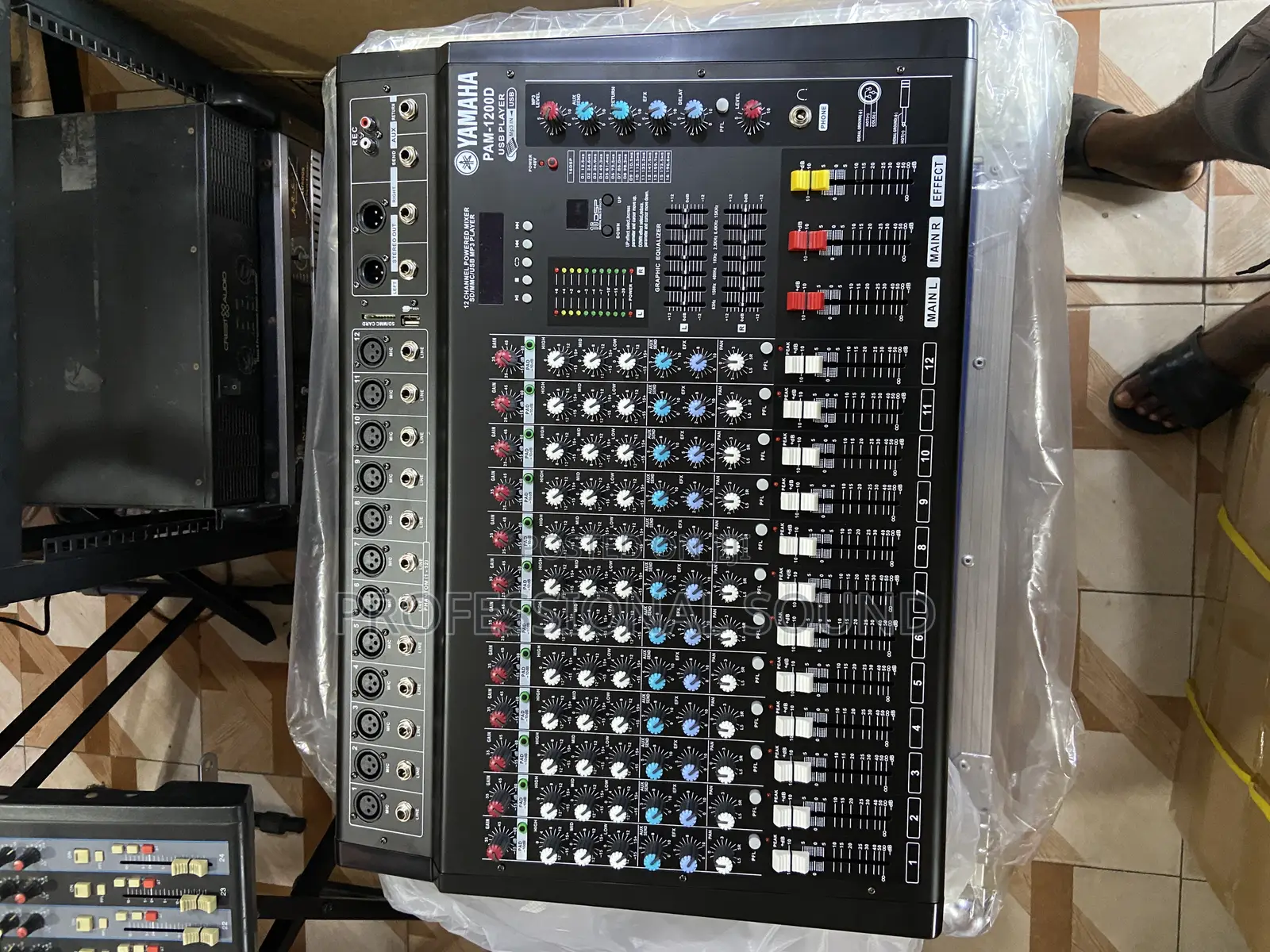12 Channel Mixer