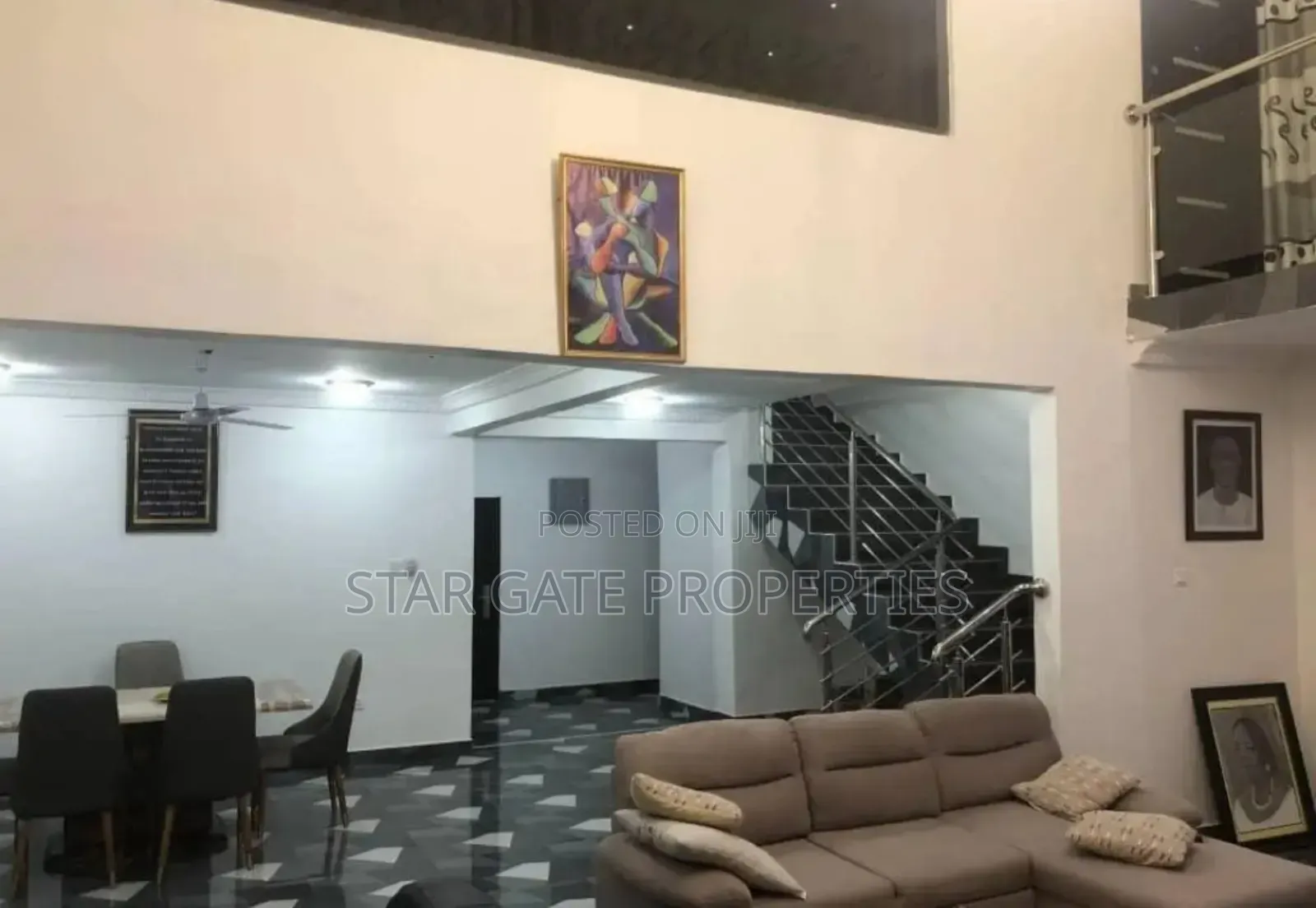 5bdrm House in Ejisu Akyawkrom for sale