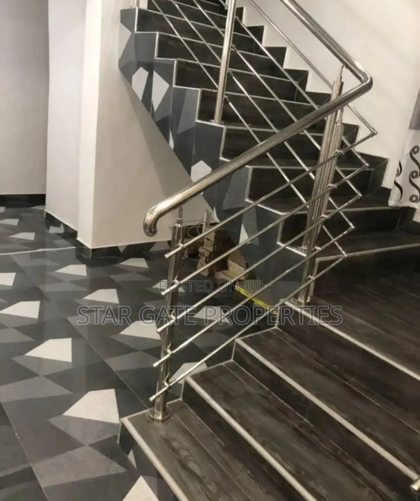 5bdrm House in Ejisu Akyawkrom for sale