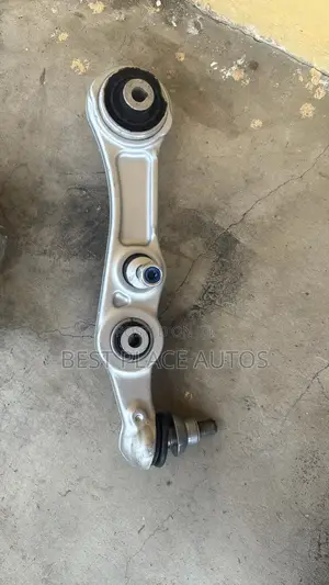 C300 W204 Low Arm