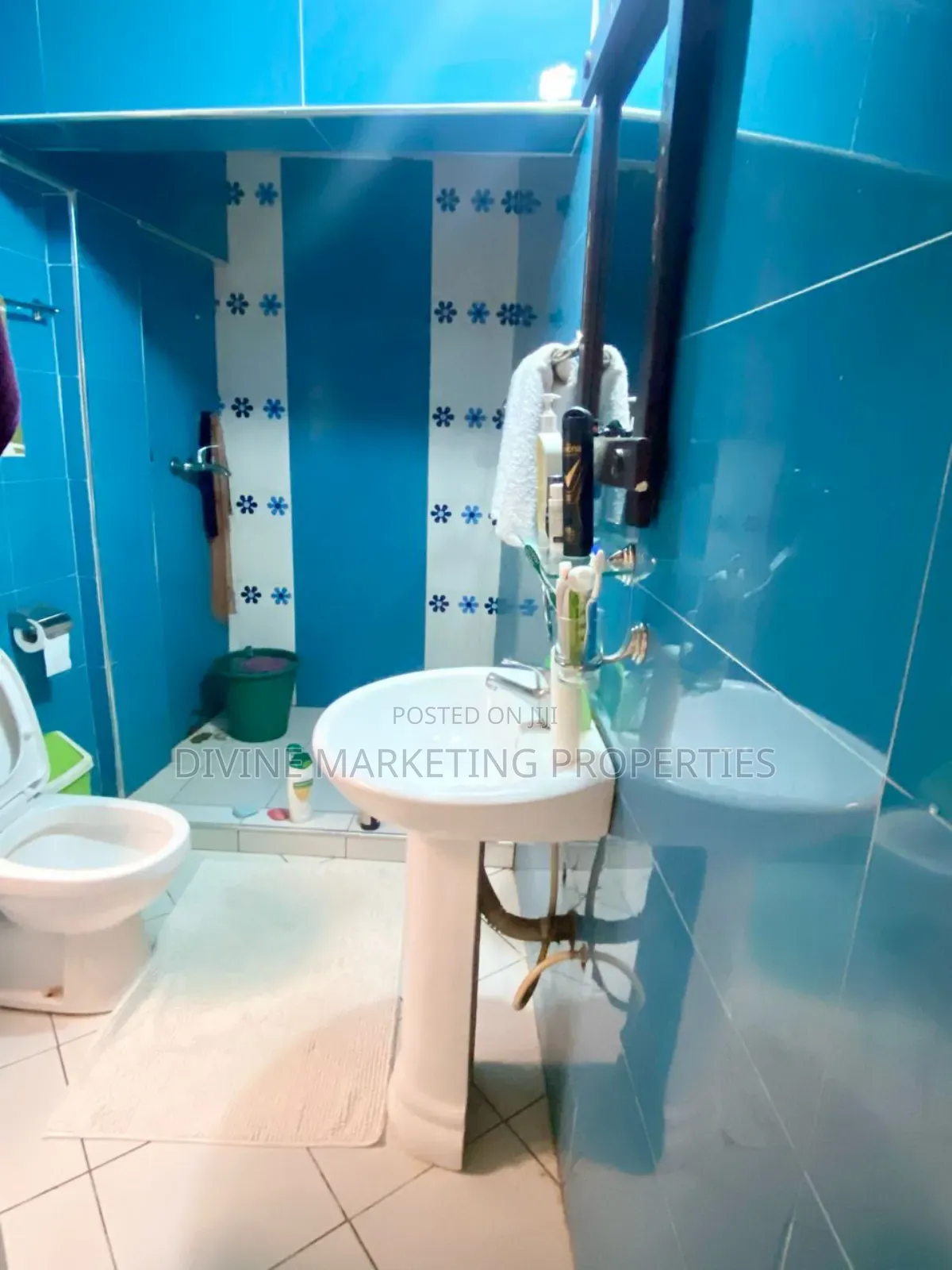 4bdrm Apartment in Spintex for sale