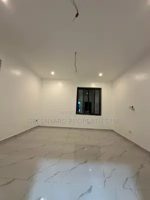 4bdrm House in Lakeside for sale
