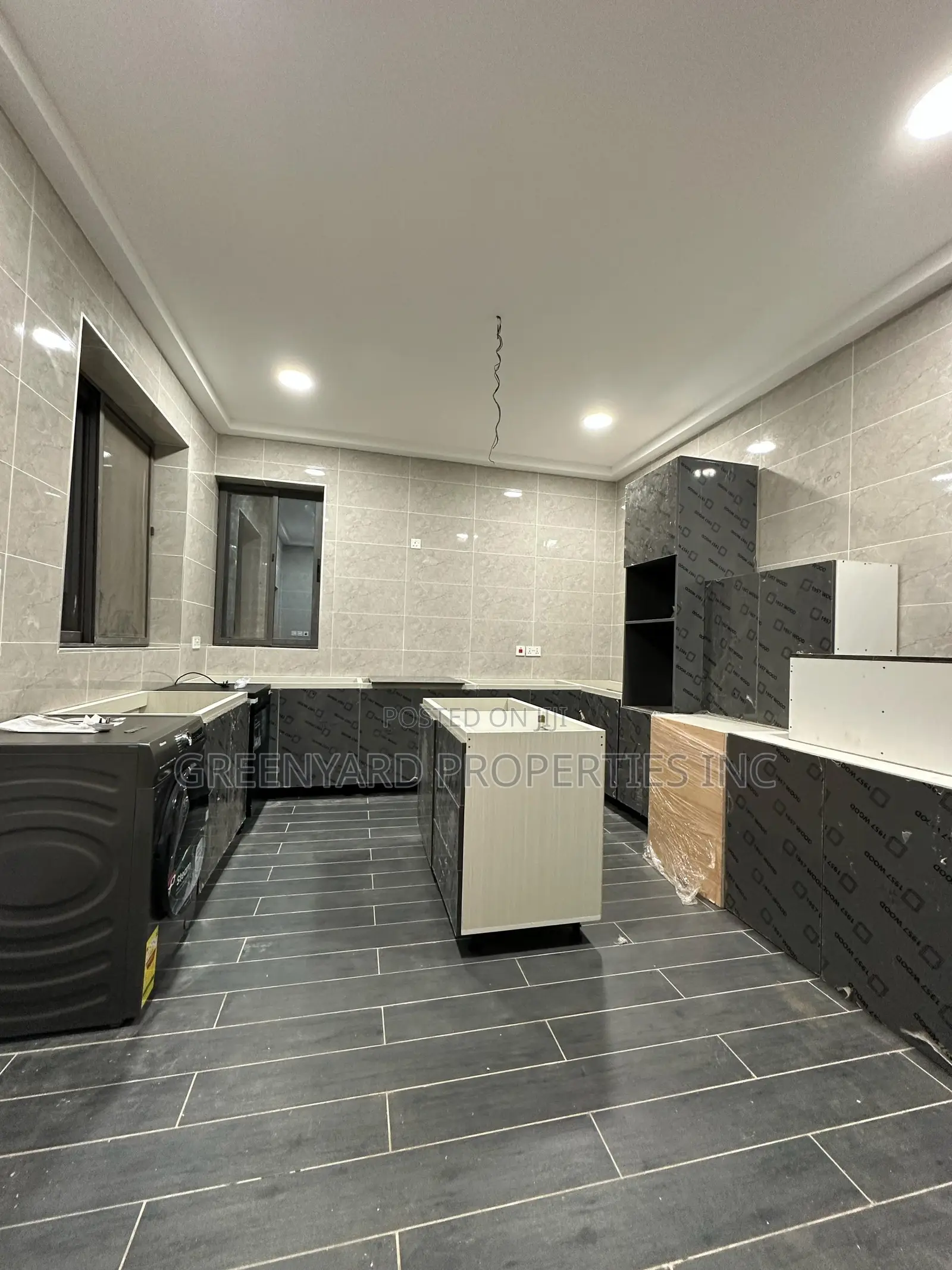 4bdrm House in Lakeside for sale