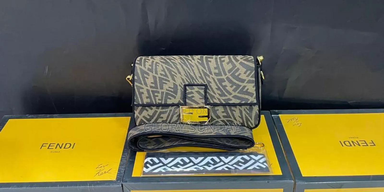 Classy Handbag for Beautiful Ladies.