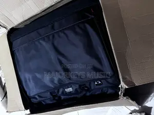 Behringer X32 Compact Digital Board + Carrying Bag