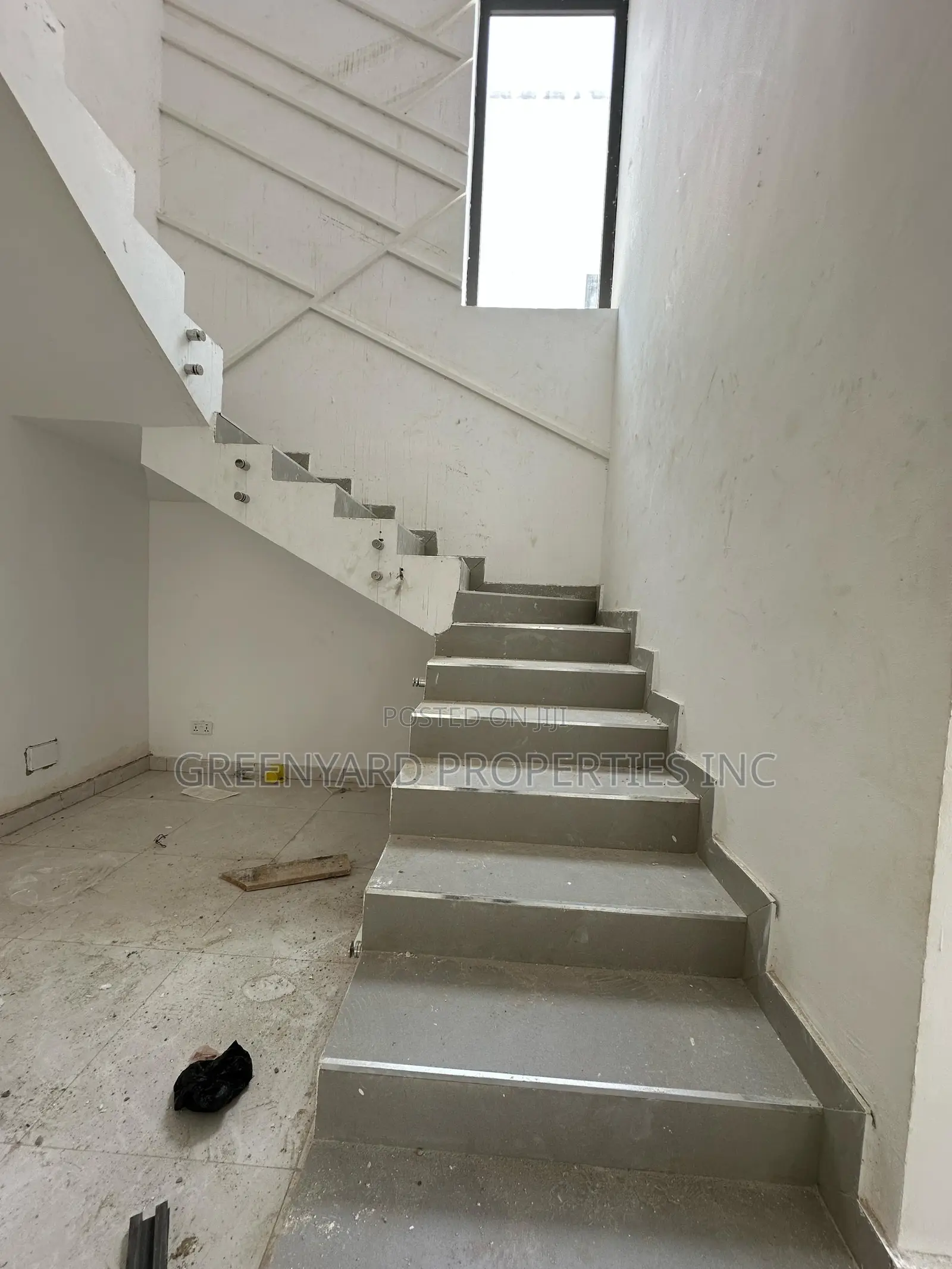 4bdrm House in East, Airport Residential Area for sale