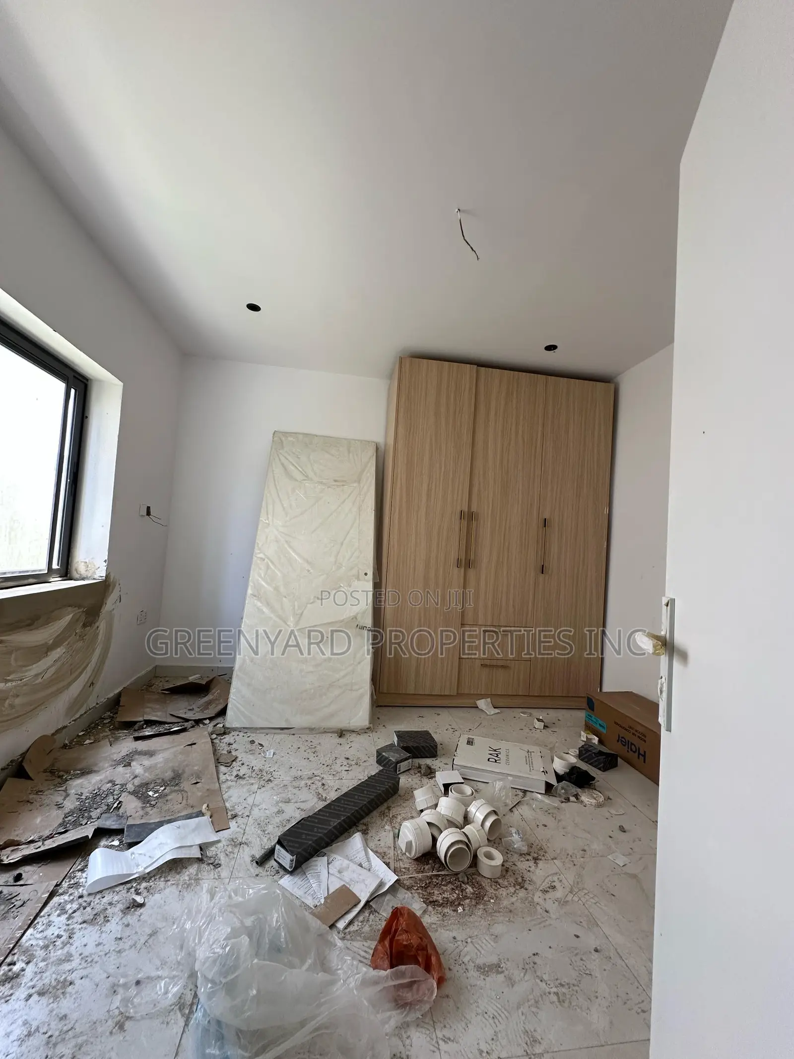 4bdrm House in East, Airport Residential Area for sale
