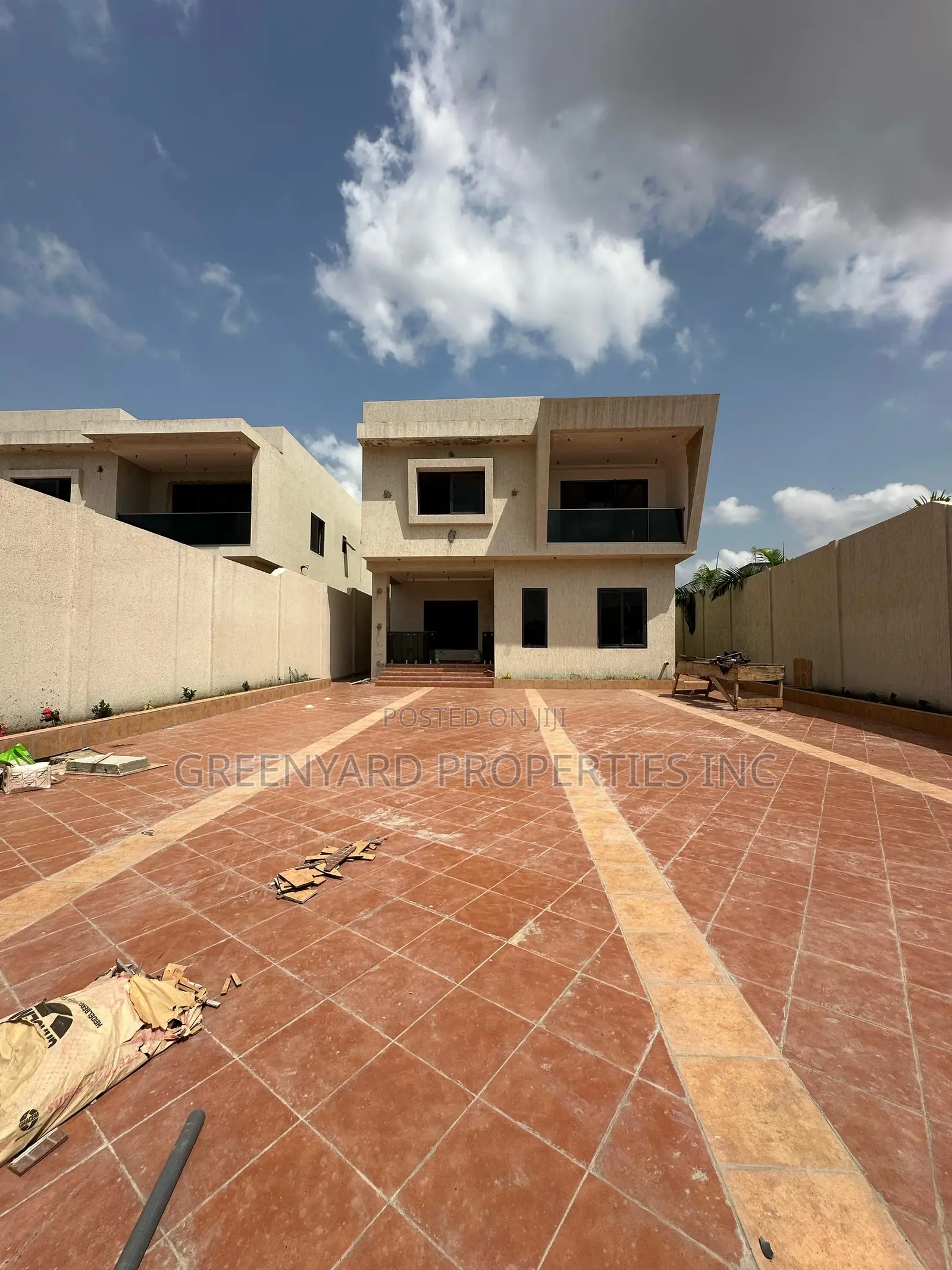 4bdrm House in East, Airport Residential Area for sale