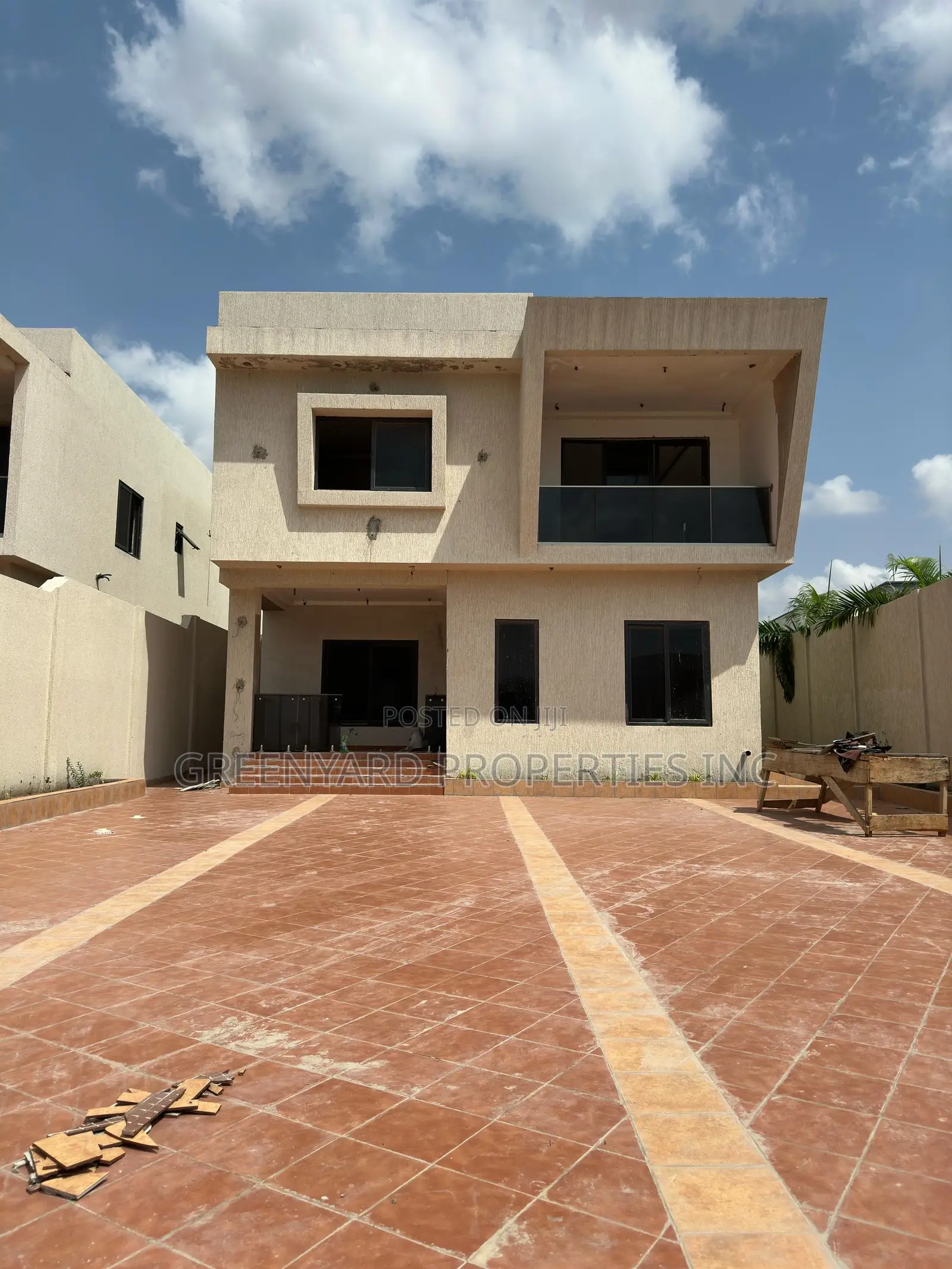 4bdrm House in East, Airport Residential Area for sale