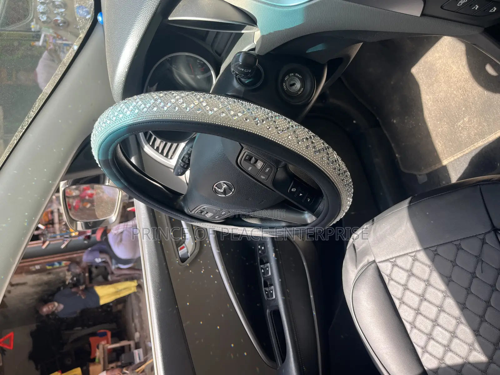 Original Hyundai Toyota Nissan Honda Shinning Steering Cover