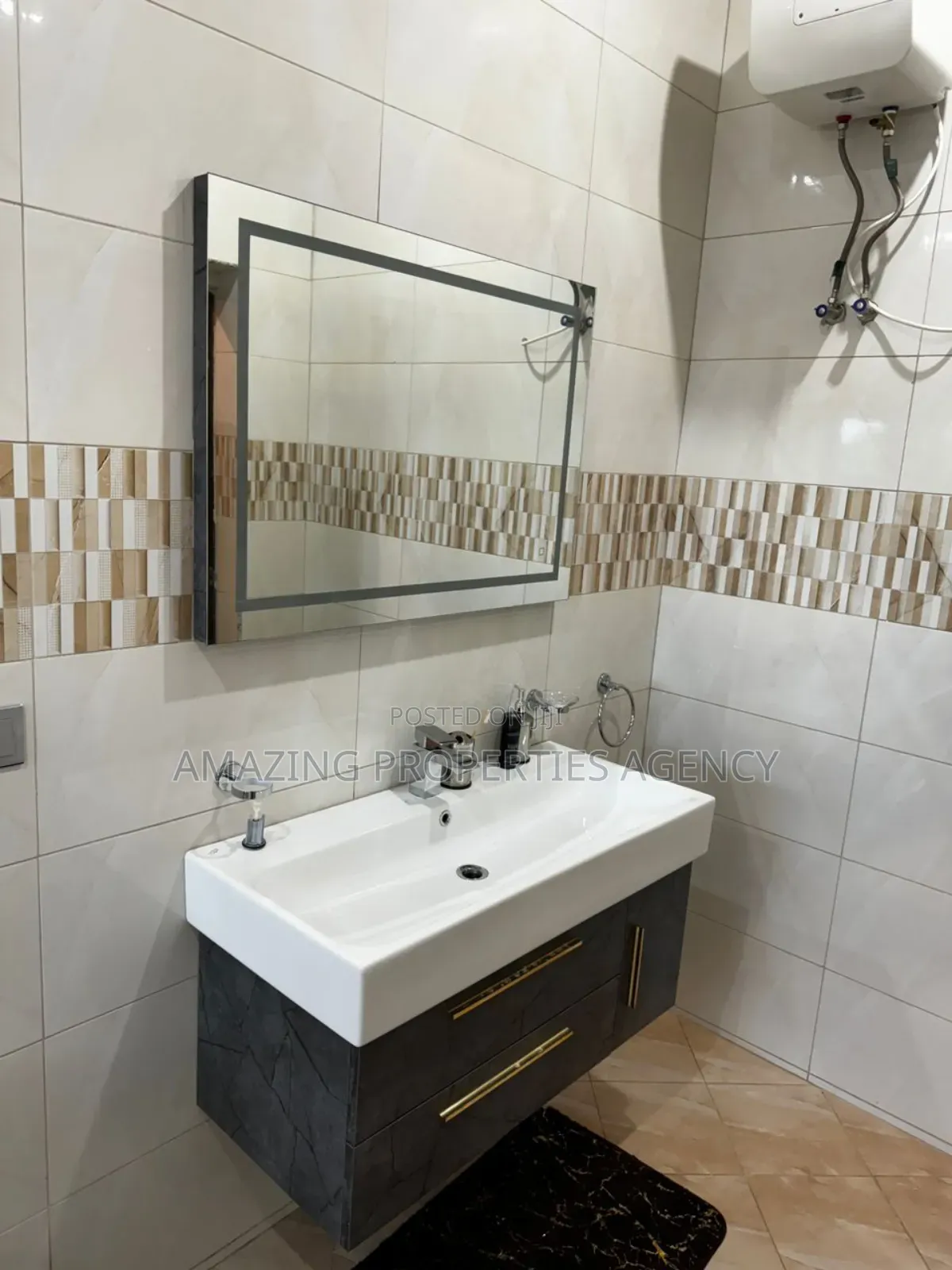 5bdrm House in Labone for rent
