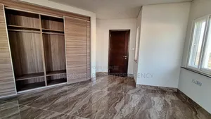4bdrm House in Airport Residential Area for rent