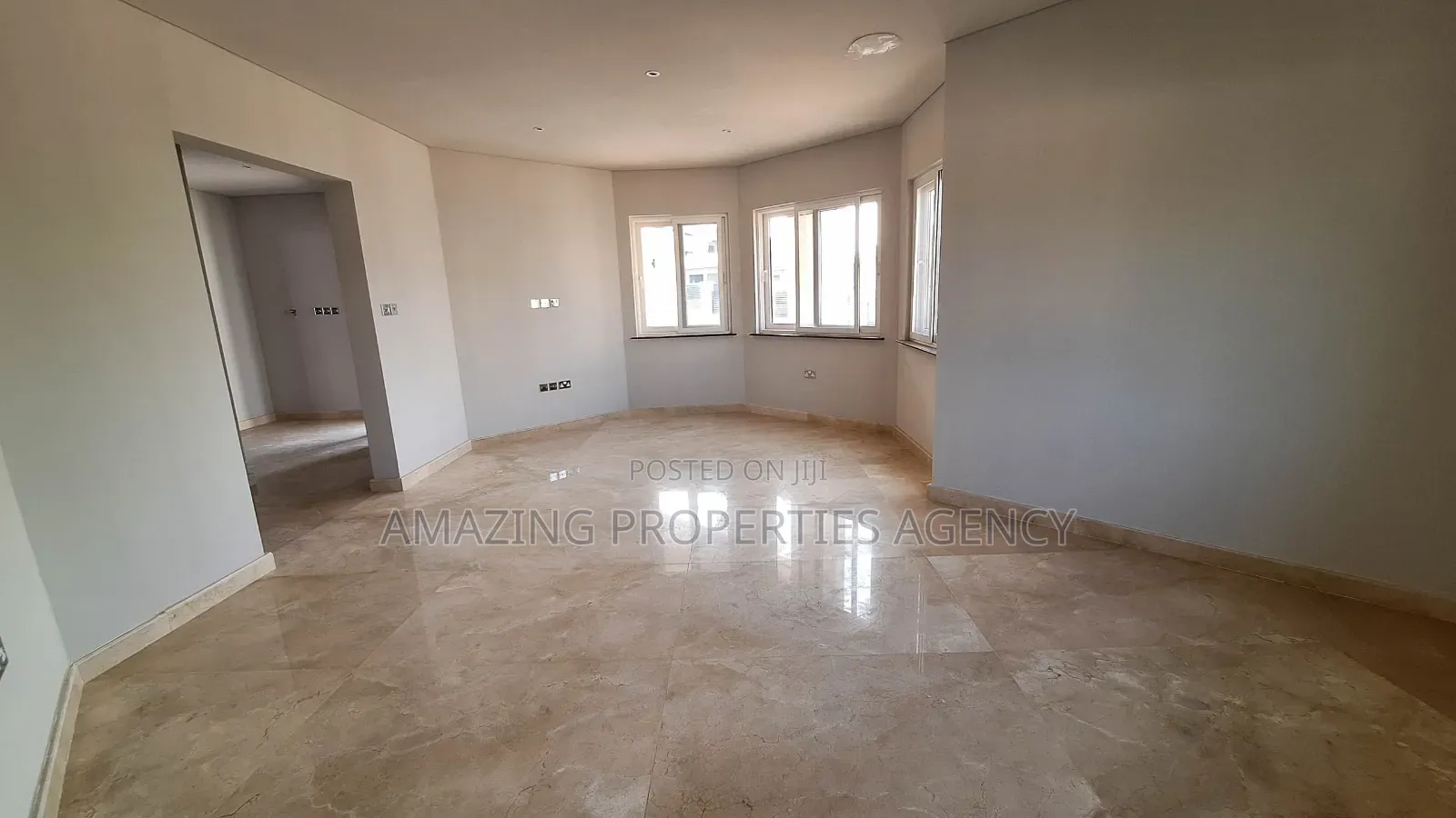 4bdrm House in Airport Residential Area for rent