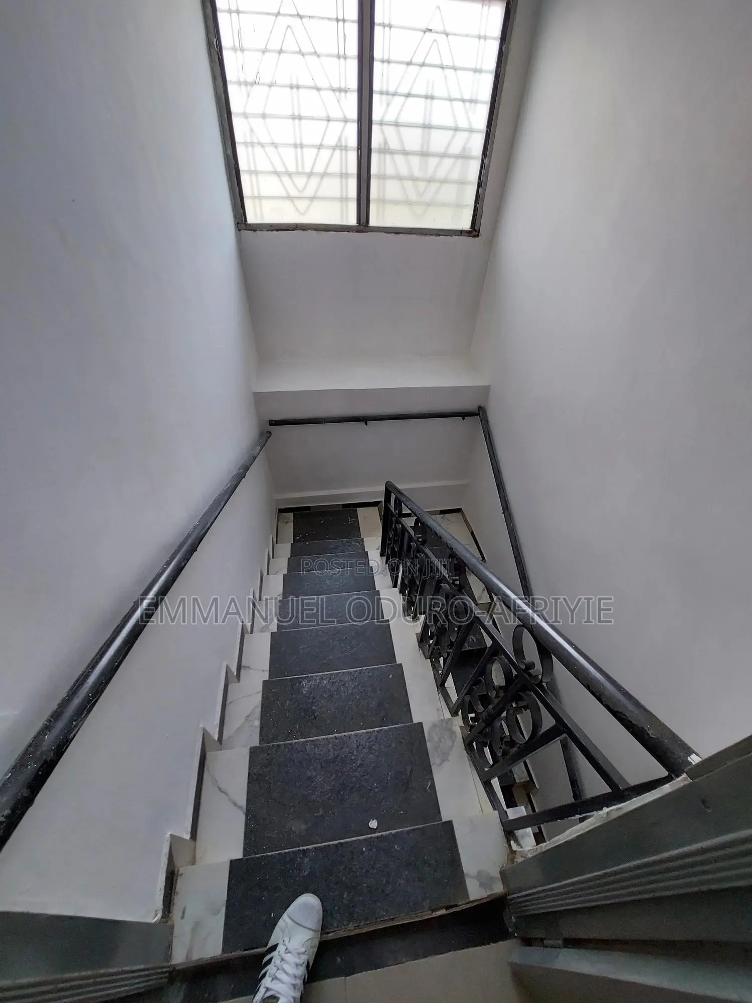7bdrm House in Amasaman Shikpontele, Ga West Municipal for rent