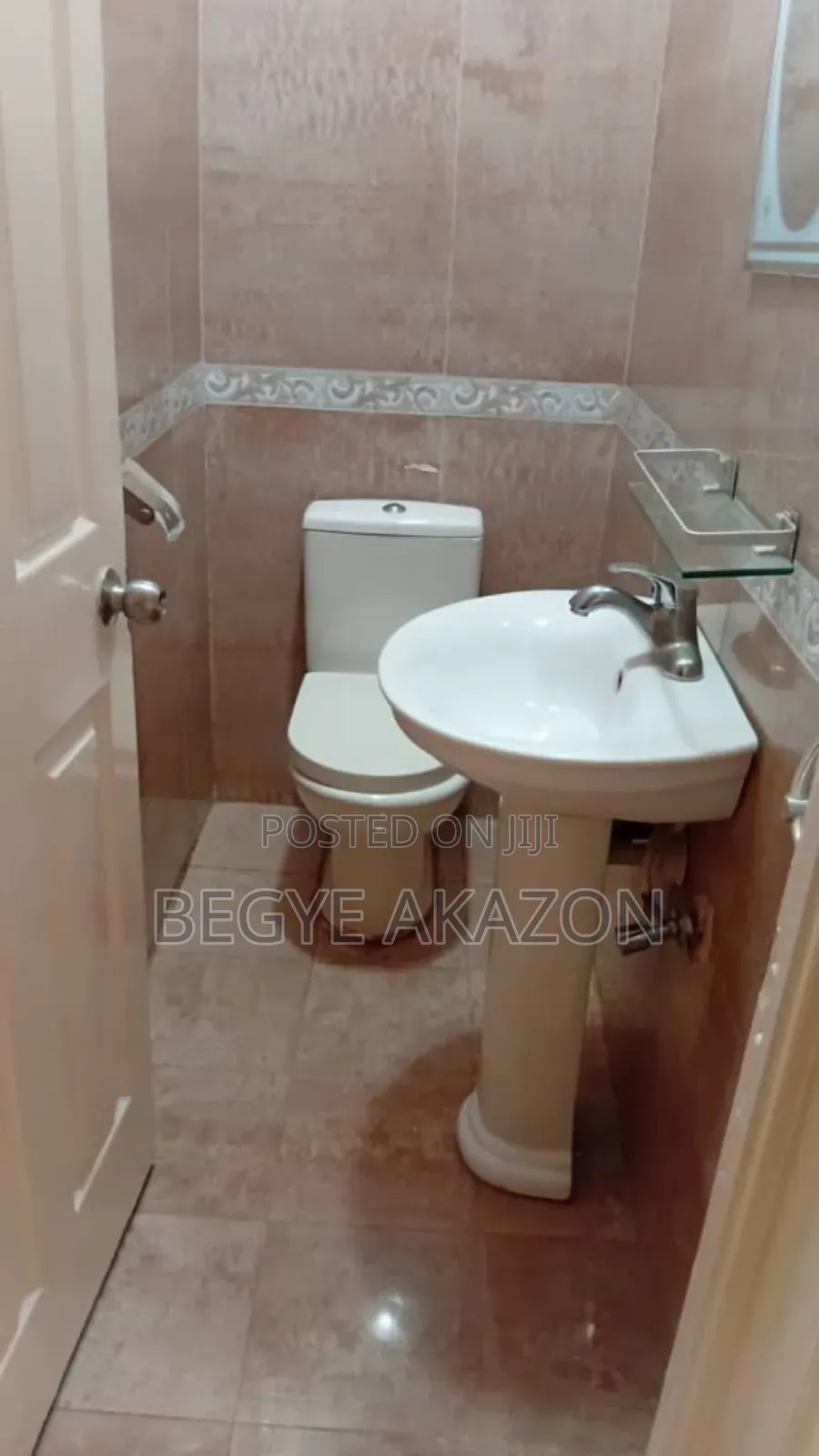 4bdrm House in Filipo Guest House, East Legon for rent