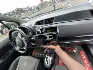 Toyota Vitz 2012,2013 Android Tape