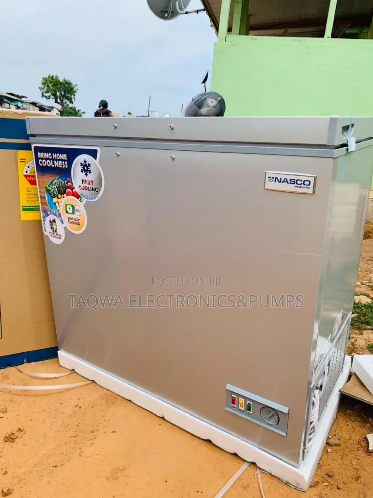 200litre ÷Nasco Chest Freezer