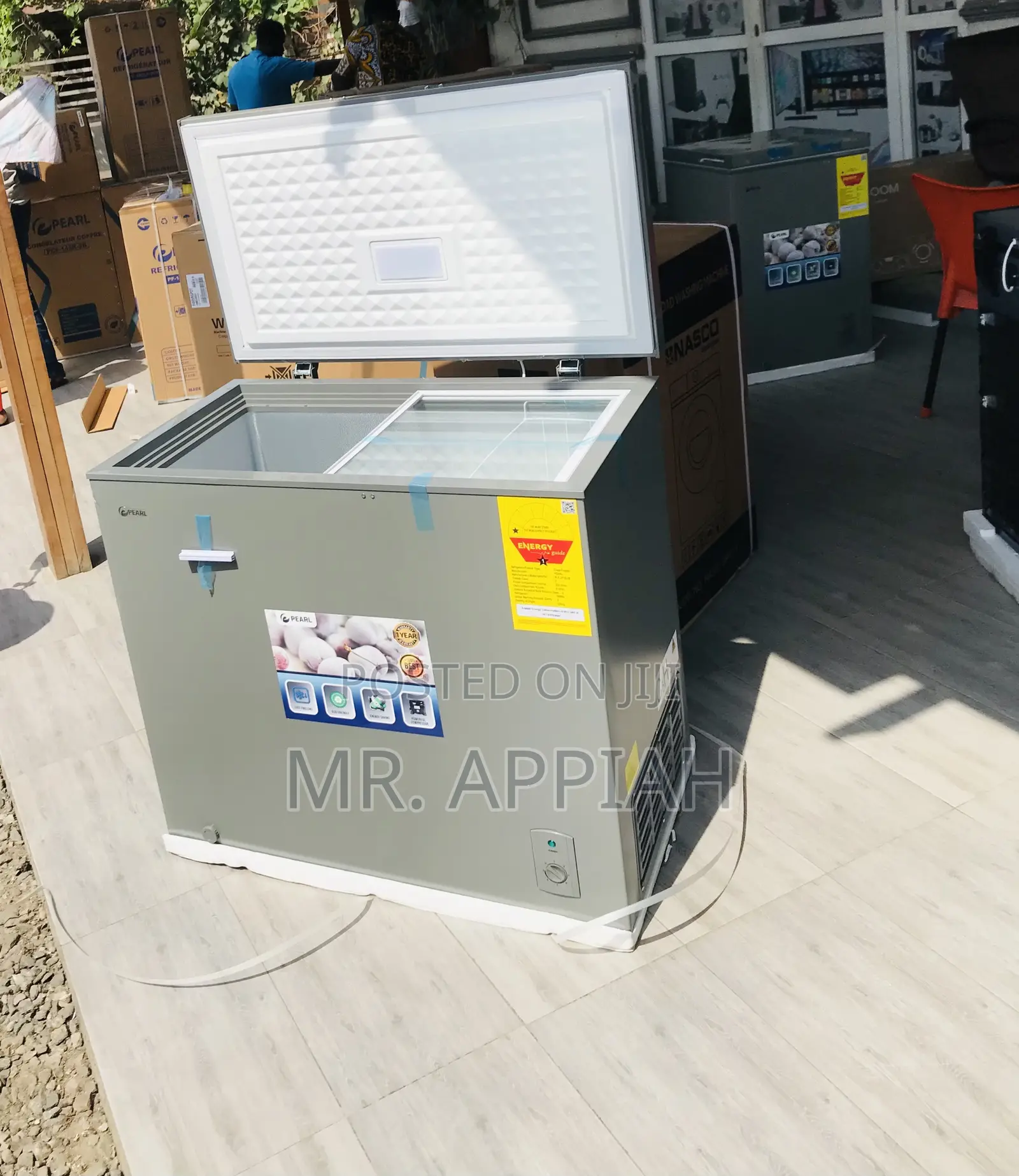 Long Lasting Electric Pearl Chest Freezer(200 Liters)