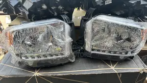 Toyota Tundra Headlights 2013,2014,2015,2016,2017,2018,2019