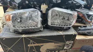 Toyota Tundra Headlights 2013,2014,2015,2016,2017,2018,2019