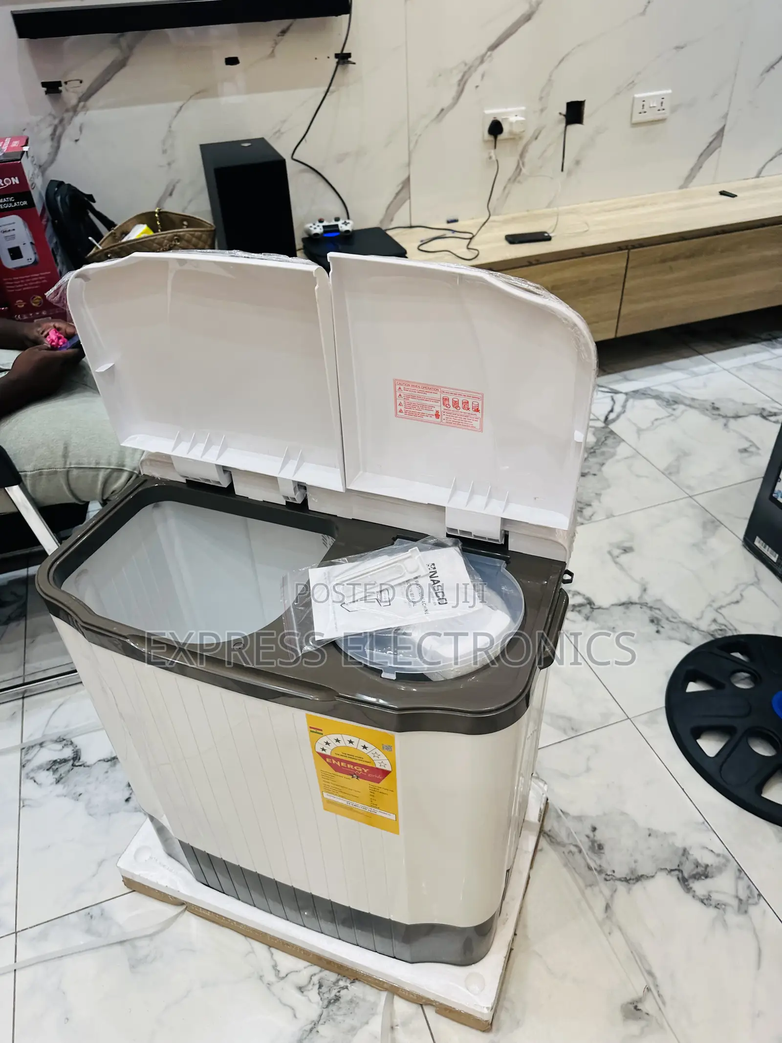 Sleek Transparent Lid Washing Machine 5kg Topload