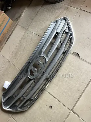 Hyundai Santa Fe 2017 Front Grille